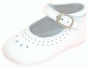 PR-230 - White Pearl Crib Shoes - Euro 15 Size 0